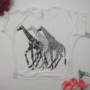 NWT Delia's Giraffe Graphic Tee Shirt Size Large